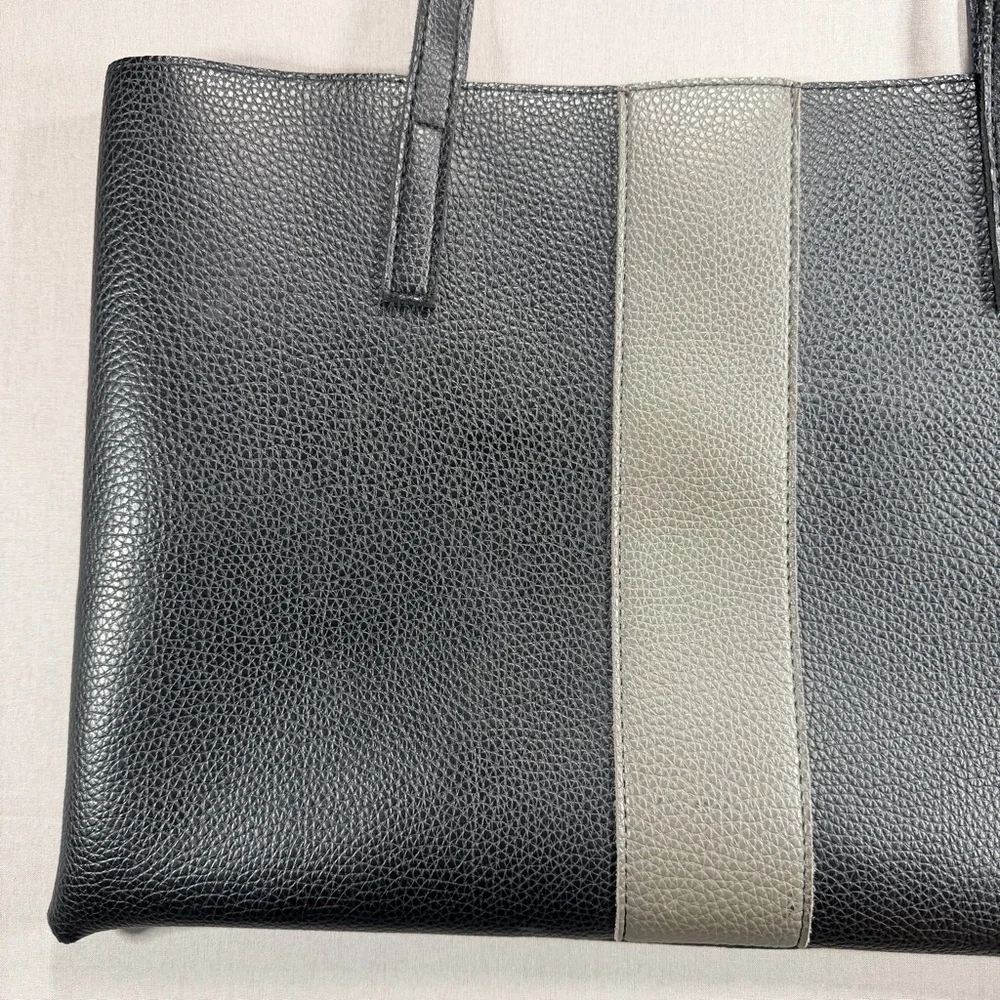 Vince Camuto Vegan Leather Thin Folder-Style Shoulder Bag - Picture 4 of 14